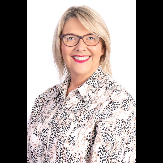 Sue Simmons Sue Simmons profile picture